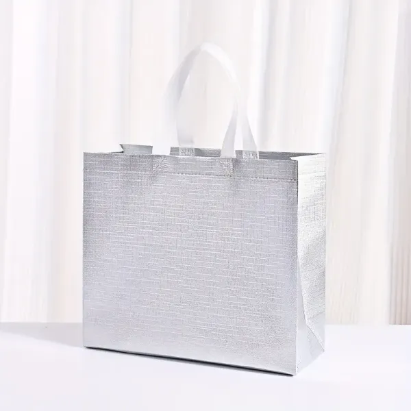 Customizable Non-Woven Colorful Tote Bags, Gift Packaging with Logo and Image Printing, Waterproof Laminated Handle Reusable Laser Handbag for Birthday Parties, Wedding Souvenirs & Anniversary Celebrations